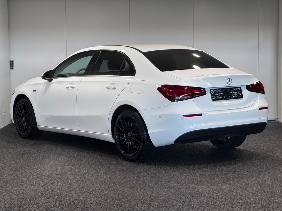Mercedes A250 e 1,3 Progressive aut. 4d
