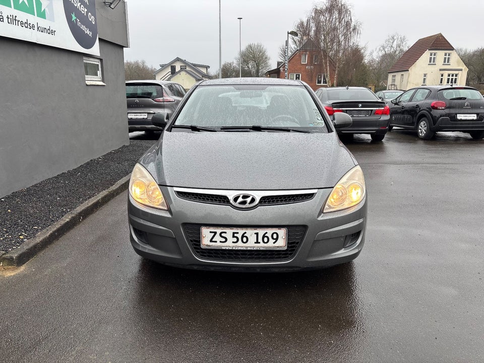 Hyundai i30 1,4 CVVT 109 Comfort 5d