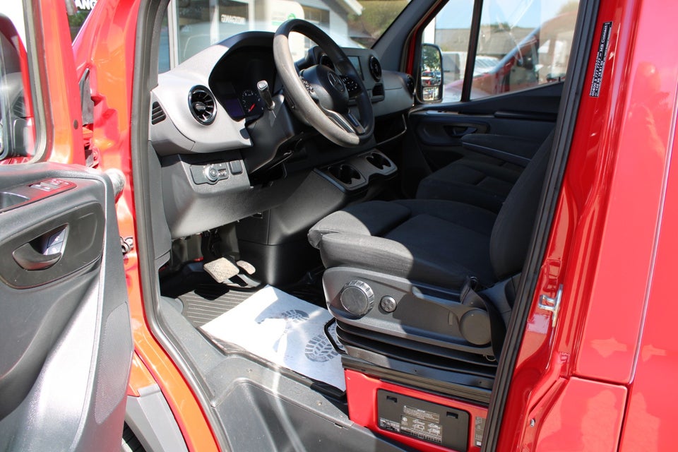 Mercedes Sprinter 317 2,0 CDi A2 Kassevogn aut. RWD