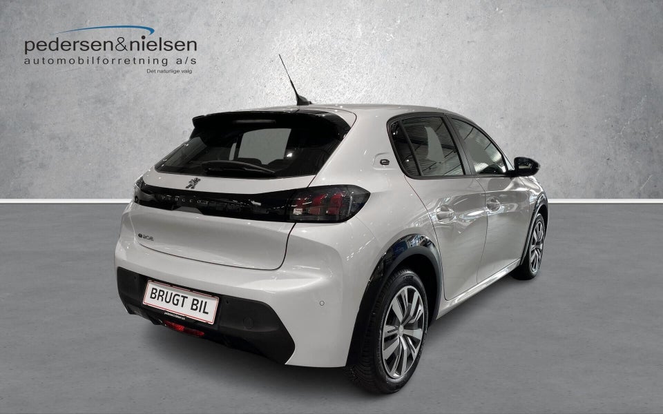 Peugeot e-208 50 Active 5d