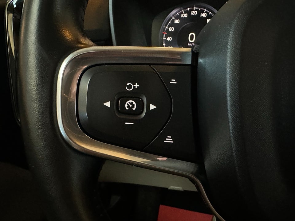 Volvo XC40 2,0 D4 200 Momentum Polestar aut. AWD 5d