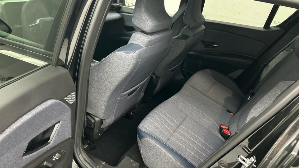 Renault 4 E-Tech 52 Techno 5d