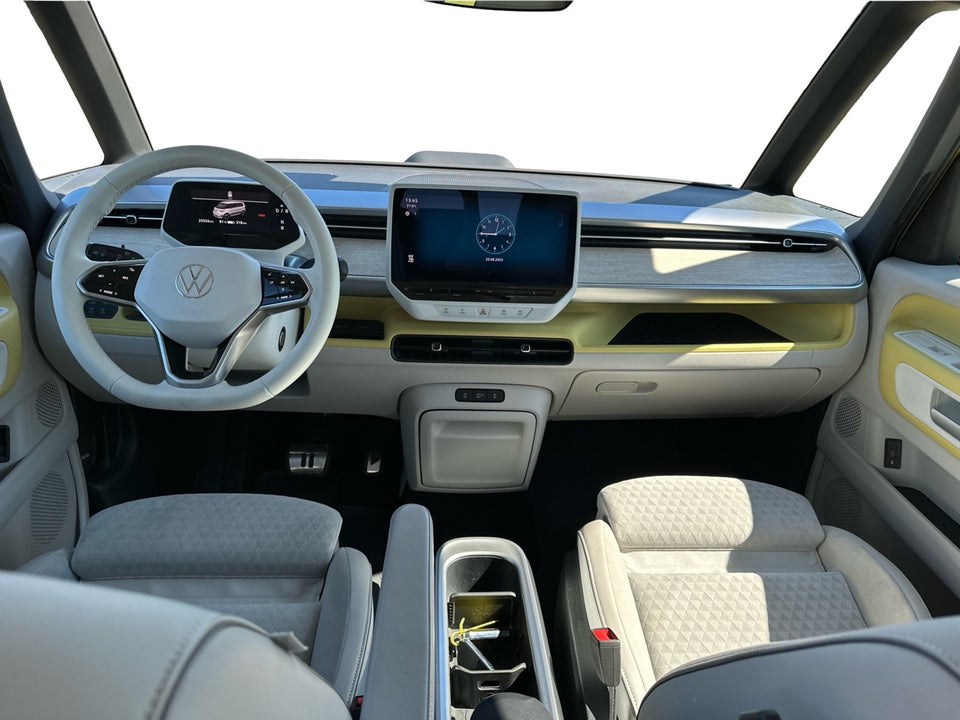 VW ID.Buzz 77 Pro SWB 5d