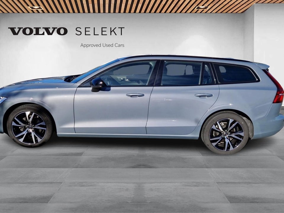 Volvo V60 2,0 B4 197 Plus Dark aut. 5d