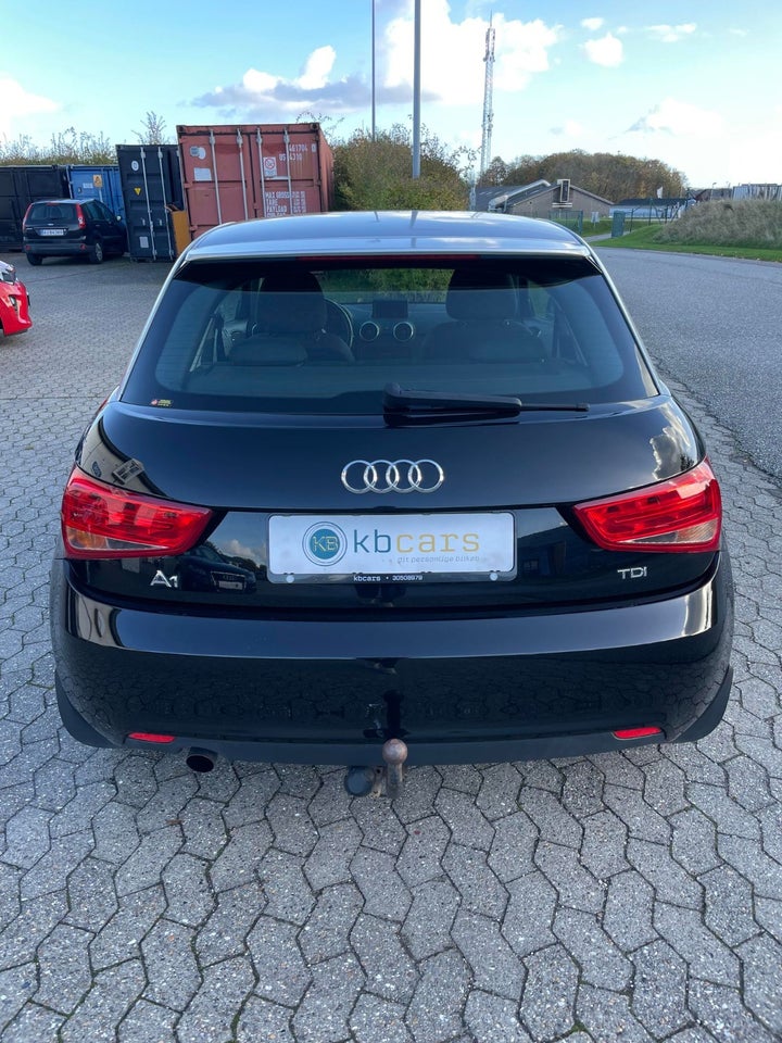 Audi A1 1,6 TDi 90 Ambition 3d