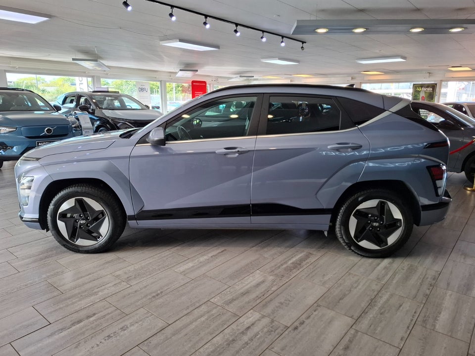 Hyundai Kona 48 EV Essential 5d