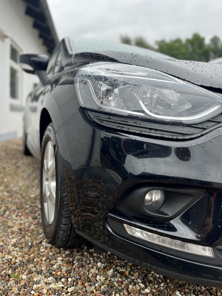 Renault Clio IV 1,5 dCi 90 Zen Sport Tourer 5d