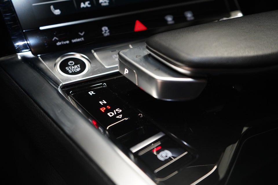 Audi e-tron 55 Advanced quattro 5d