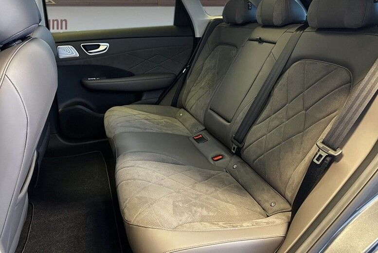 MG MGS6 77 Luxury Long Range 5d