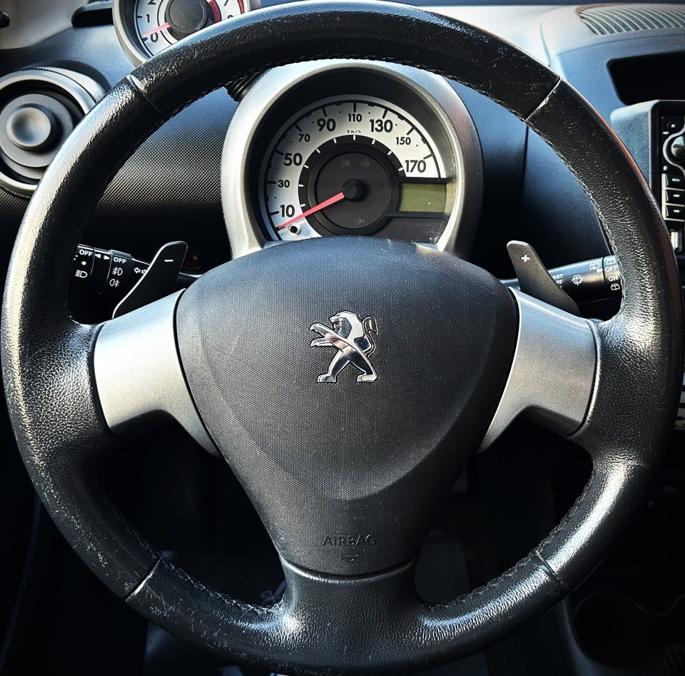 Peugeot 107 1,0 Active 2-tronic 5d