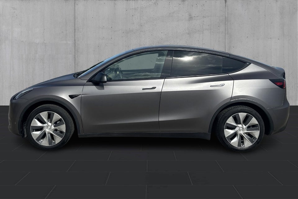 Tesla Model Y RWD 5d