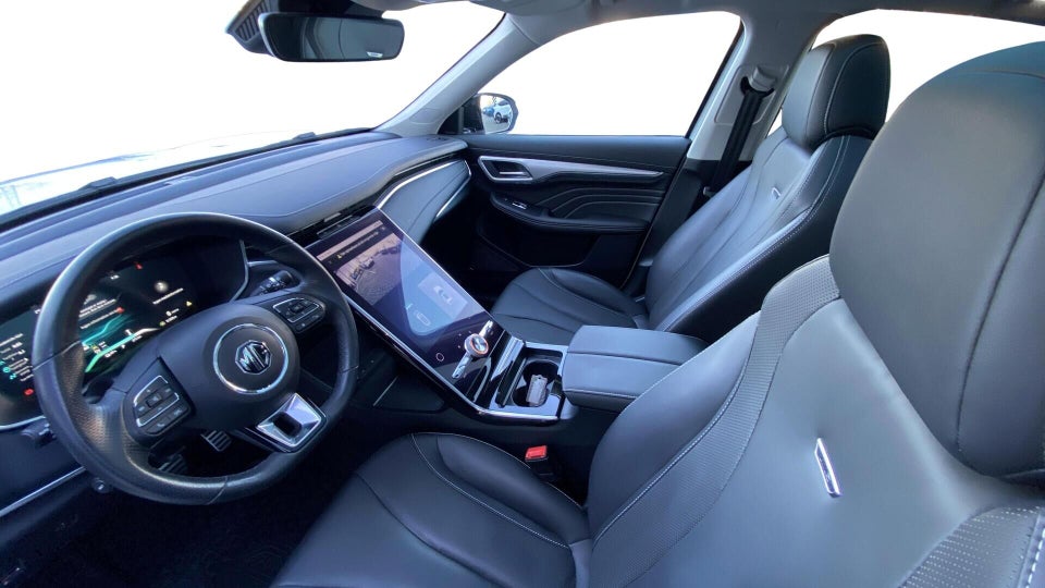 MG Marvel R Luxury 5d