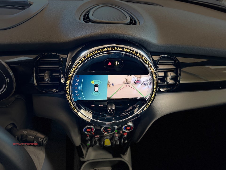 MINI Cooper SE Classic Trim 3d