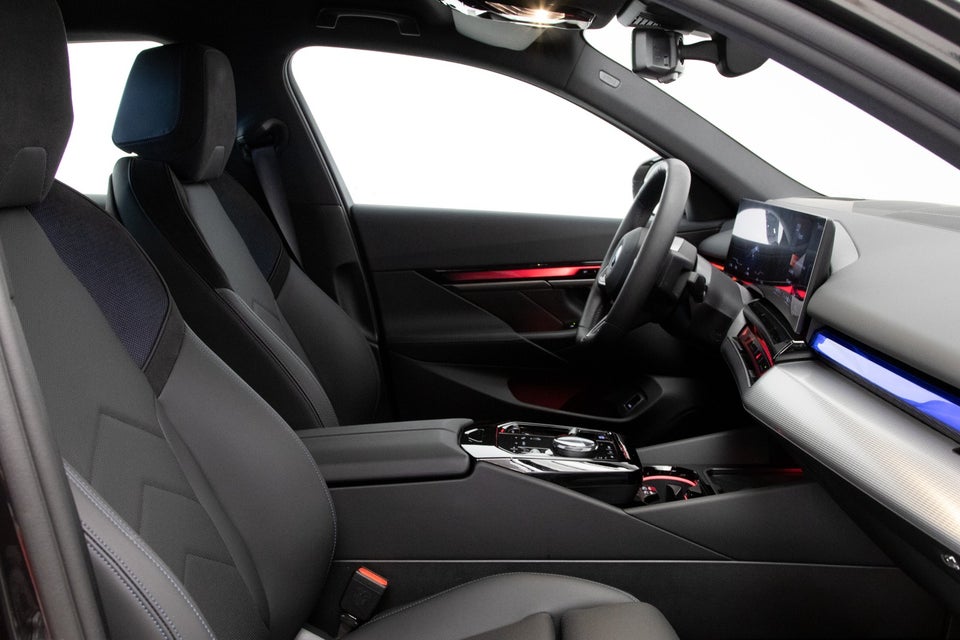 BMW i5 eDrive40 Fully Charged M-Sport 4d