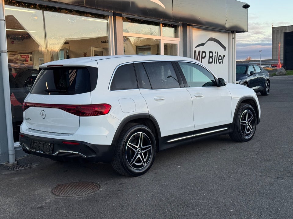 Mercedes EQB250+ AMG Line 5d