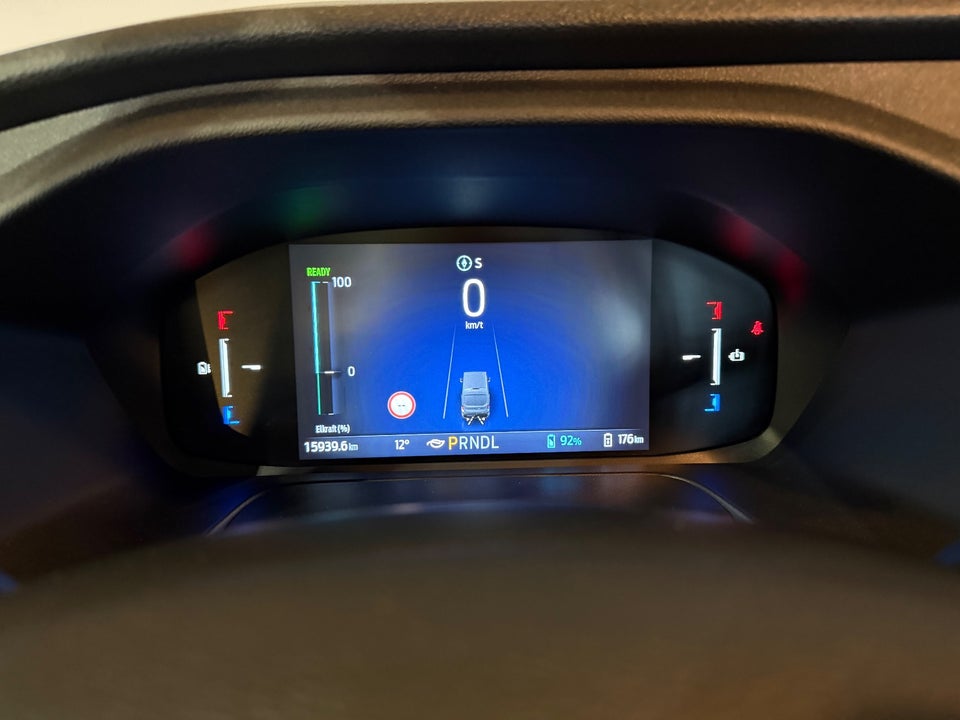 Ford E-Transit 350 L3 Chassis 68 Trend H1 RWD