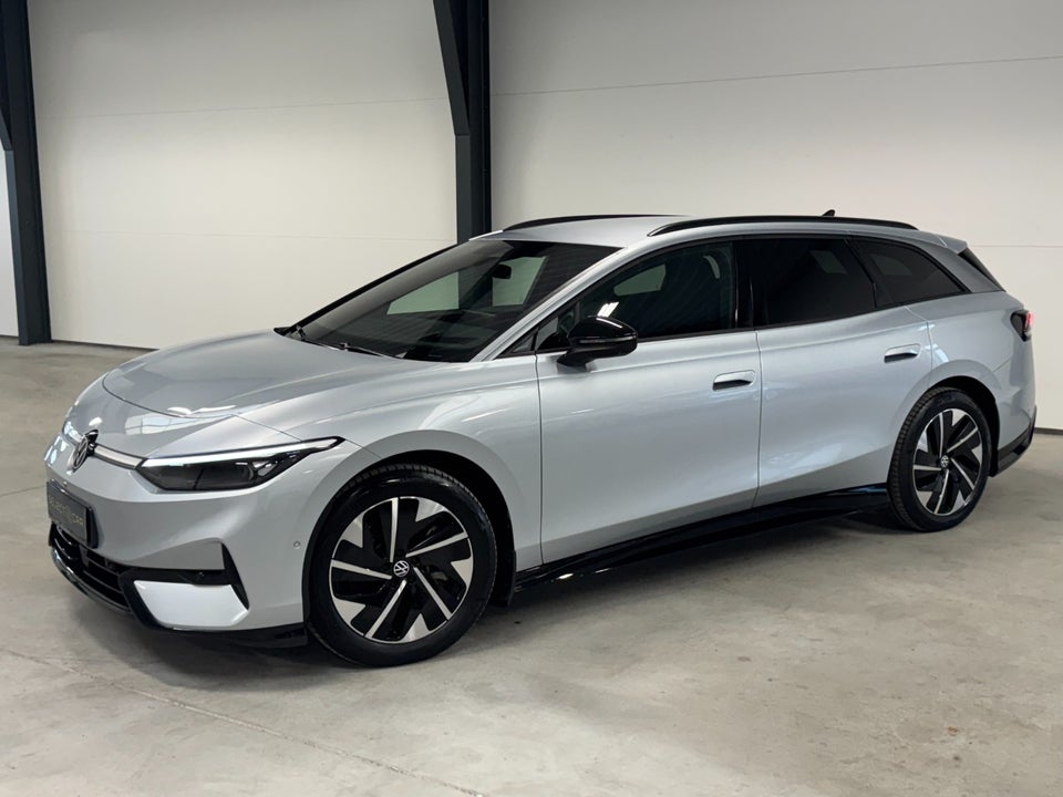 VW ID.7 77 Style Tourer 5d