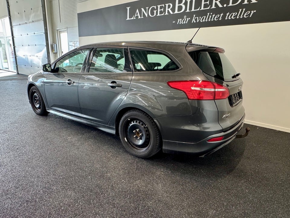 Ford Focus 1,5 EcoBlue ST-Line stc. 5d