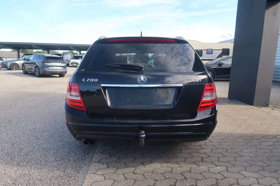 Mercedes C200 2,2 CDi Avantgarde stc. BE 5d