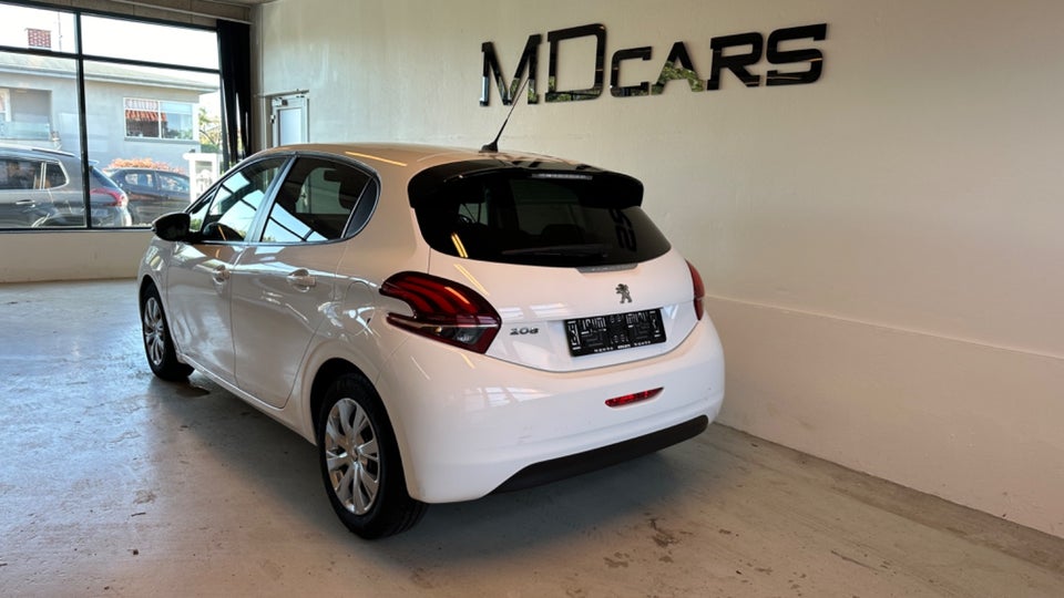 Peugeot 208 1,2 VTi 82 Allure 5d