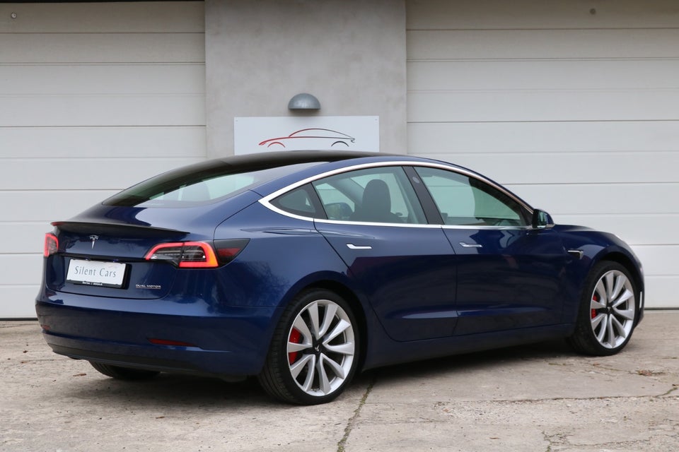 Tesla Model 3 Performance AWD 4d