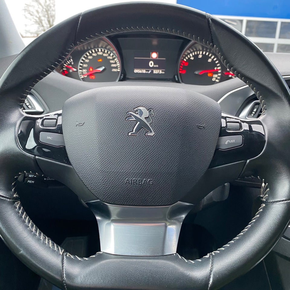 Peugeot 308 1,5 BlueHDi 130 Style SW 5d