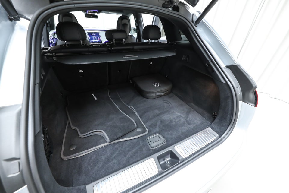 Mercedes EQE350 SUV AMG Advance Plus 4Matic 5d