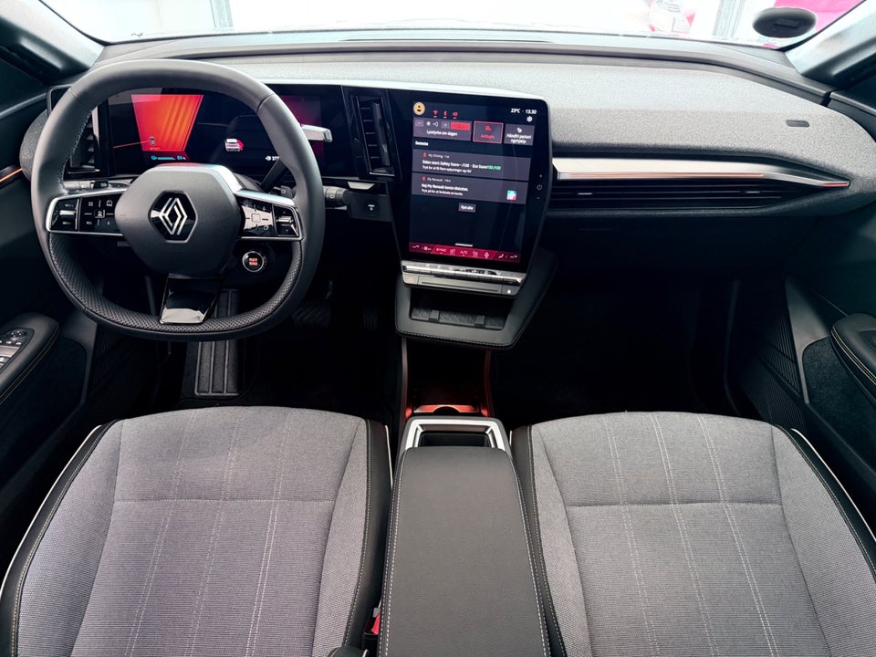 Renault Megane E-Tech 60 Techno+ 5d