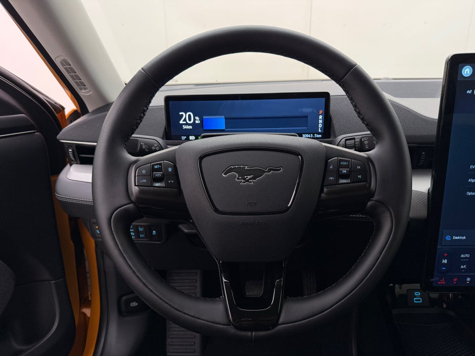 Ford Mustang Mach-E 75 Standard Range 5d