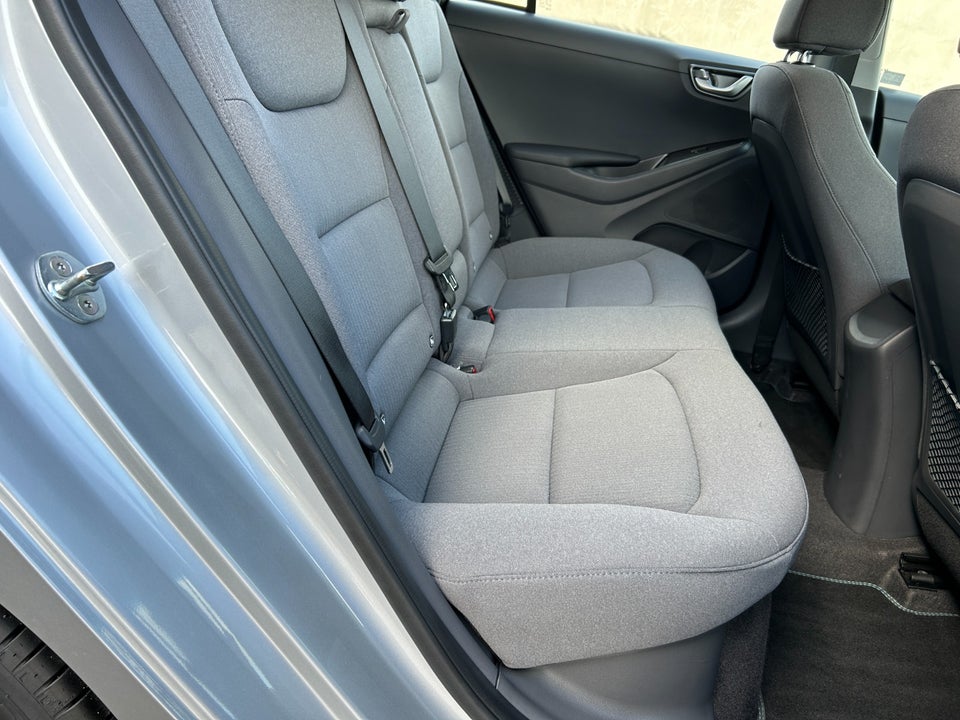 Hyundai Ioniq 1,6 PHEV Trend DCT 5d