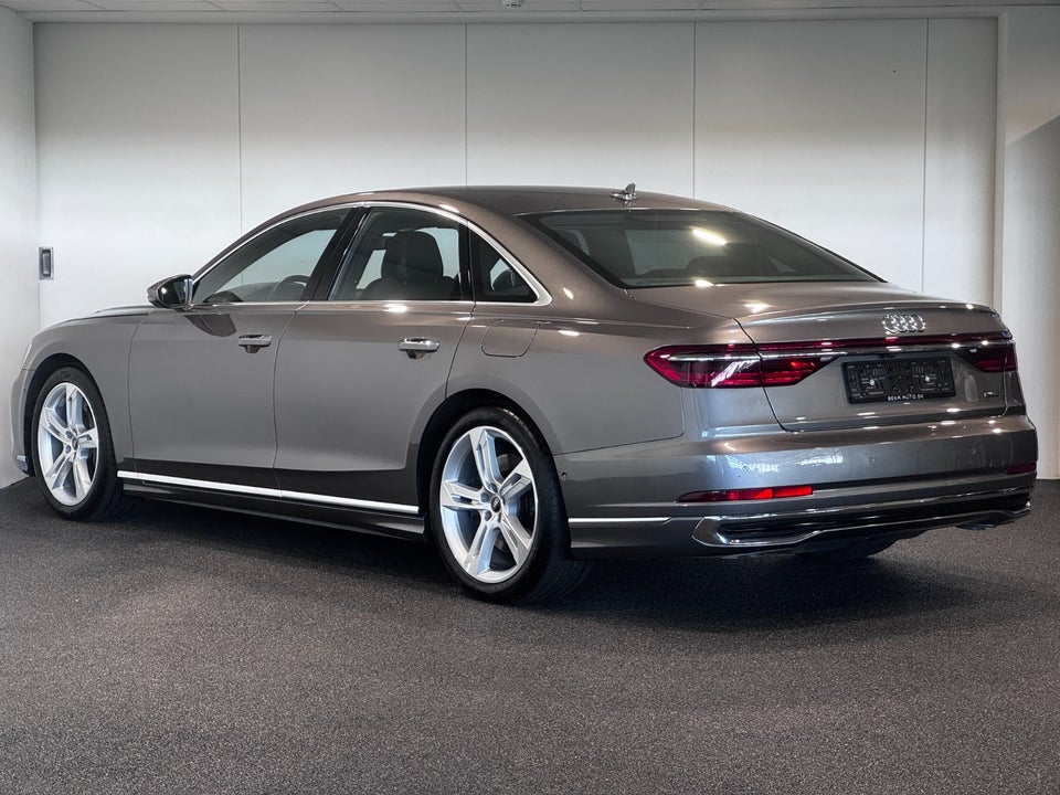 Audi A8 60 TFSi e quattro Tiptr. 4d