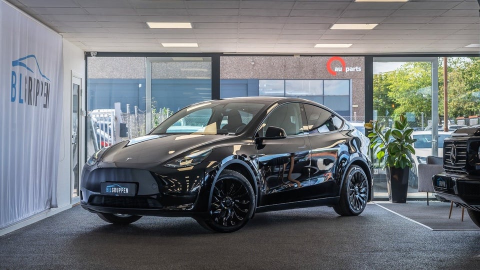 Tesla Model Y Performance AWD 5d