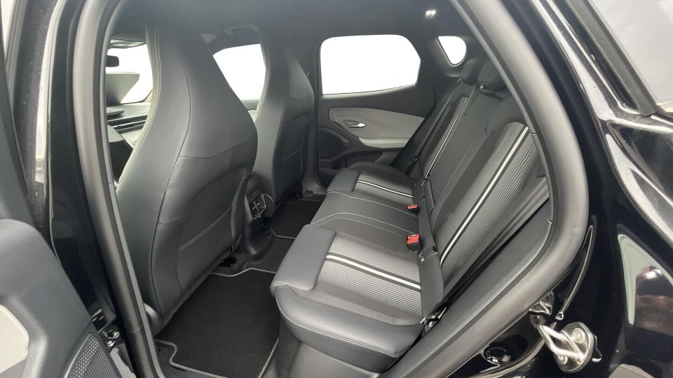 Ford Capri 82 Select Extended Range 5d