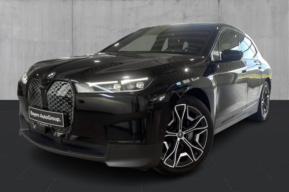 BMW iX xDrive40 Fully Charged 5d