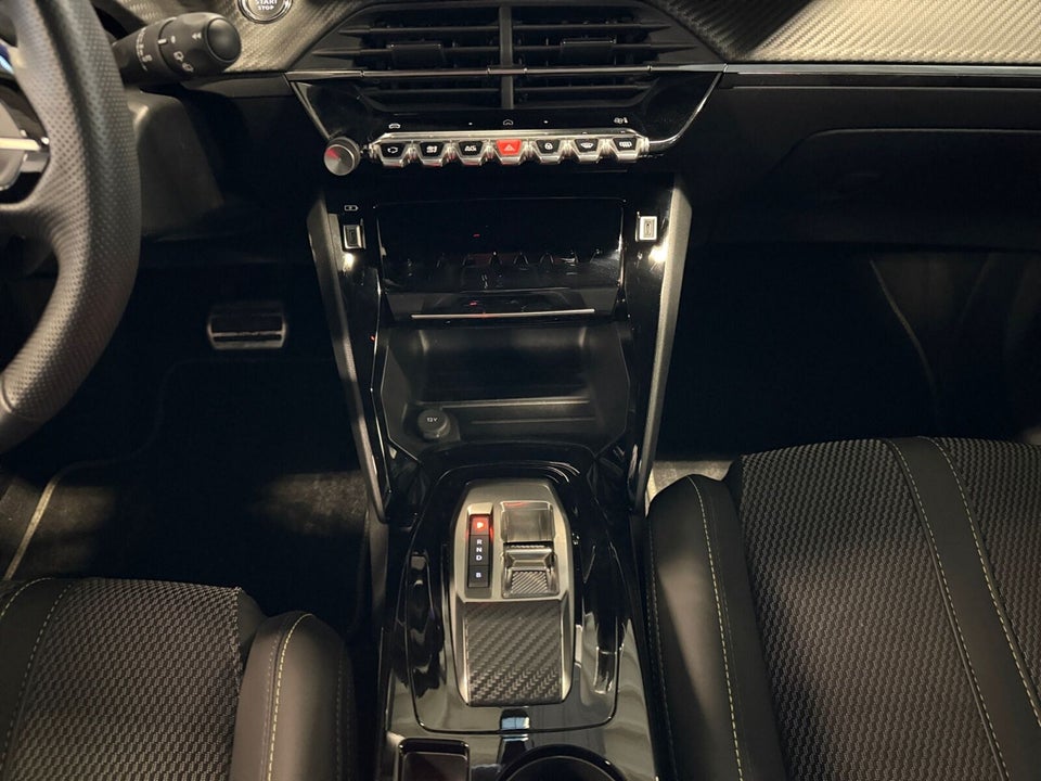 Peugeot e-2008 54 GT 5d