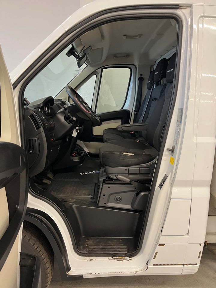 Fiat Ducato 35 2,3 MJT 150 Alukasse m/lift+køl 2d
