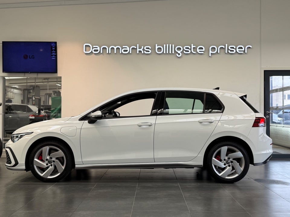 VW Golf VIII 1,4 GTE DSG 5d