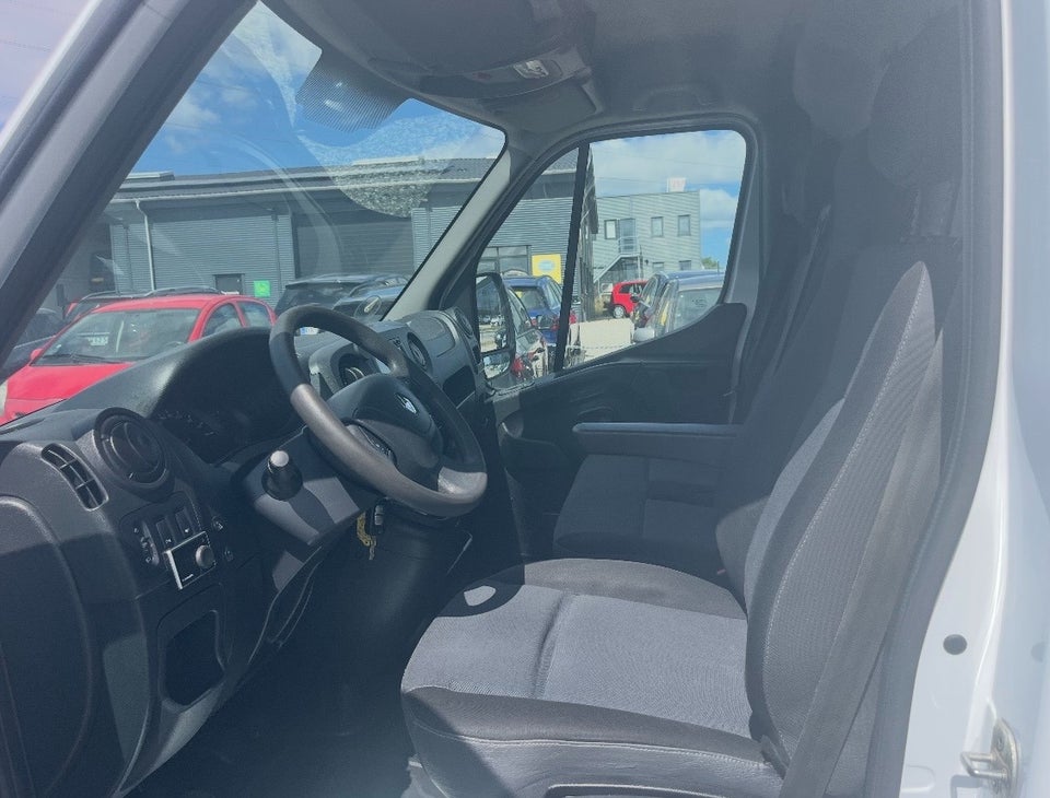 Renault Master III T35 2,3 dCi 165 L3H2 Kassevogn RWD
