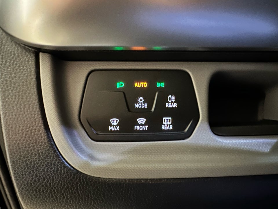 VW ID.Buzz 77 Pro SWB 5d