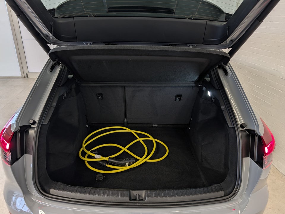 Audi Q4 e-tron 45 S-line 5d