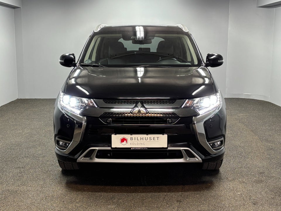 Mitsubishi Outlander 2,4 PHEV Intense CVT 4WD 5d