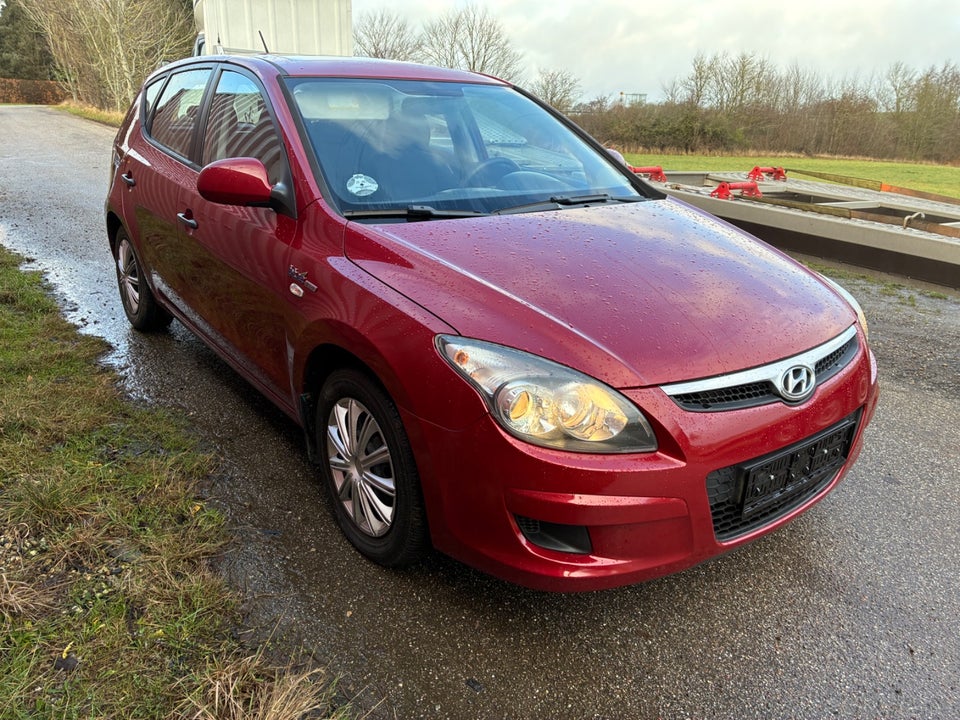 Hyundai i30 1,4 CVVT 109 Classic 5d