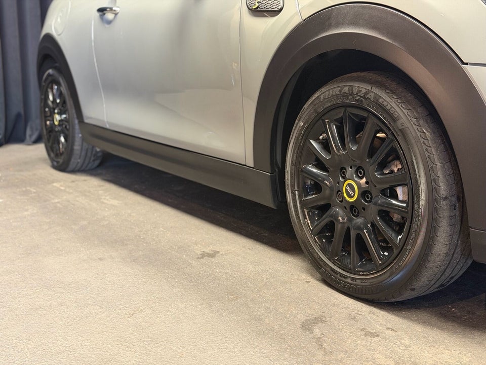 MINI Cooper SE Edition Premium 3d