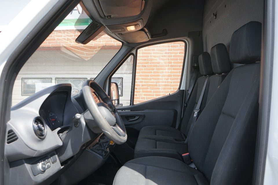 Mercedes Sprinter 316 2,2 CDi A2 Kassevogn RWD