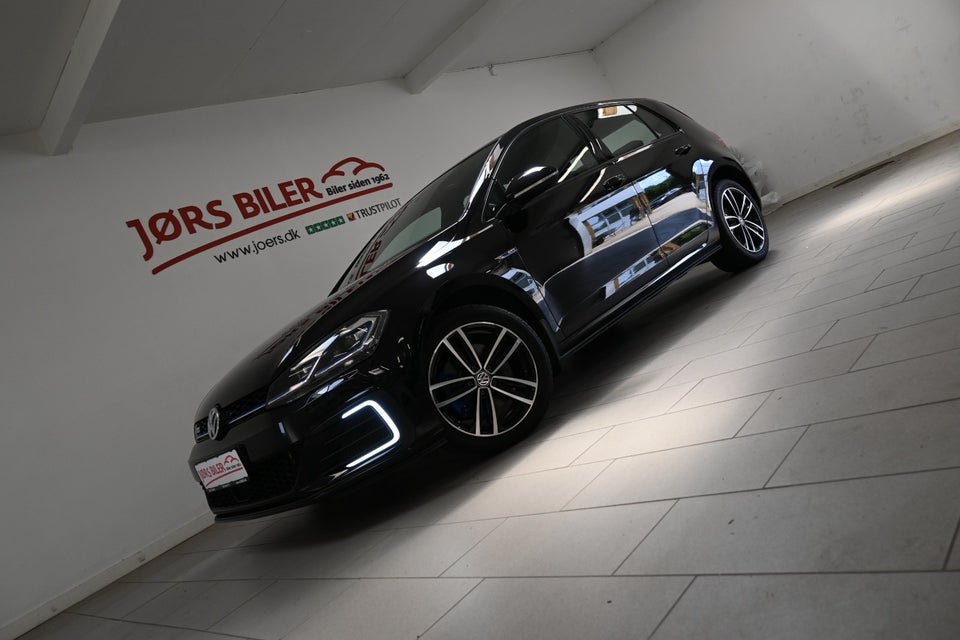 VW Golf VII 1,4 GTE DSG 5d