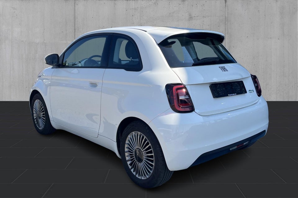Fiat 500e 42 Icon 3d