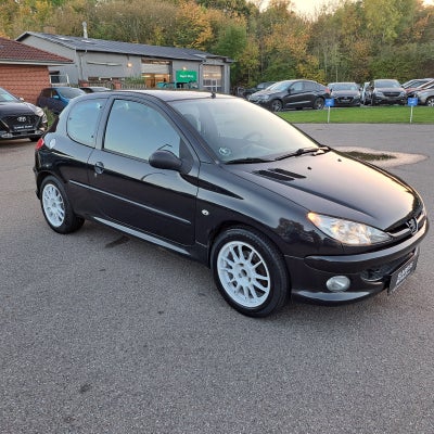 Annonce: Peugeot 206 1,6 S16 - Pris 19.900 kr.