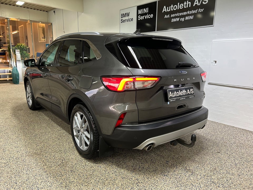 Ford Kuga 2,5 PHEV Titanium X CVT 5d