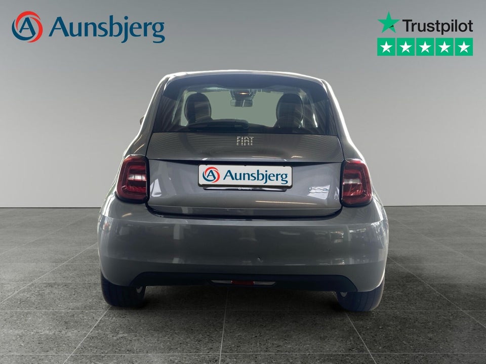Fiat 500e 42 Icon 3d