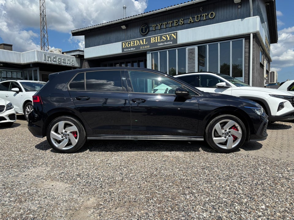 VW Golf VIII 1,4 GTE DSG 5d